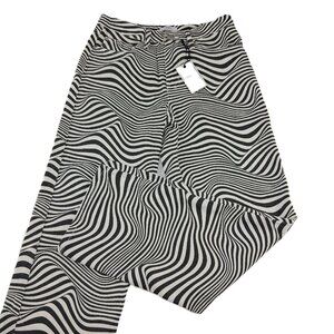 Forever 21 Premium Straight Leg Jeans Women's Size 27 Black White Abstract Print